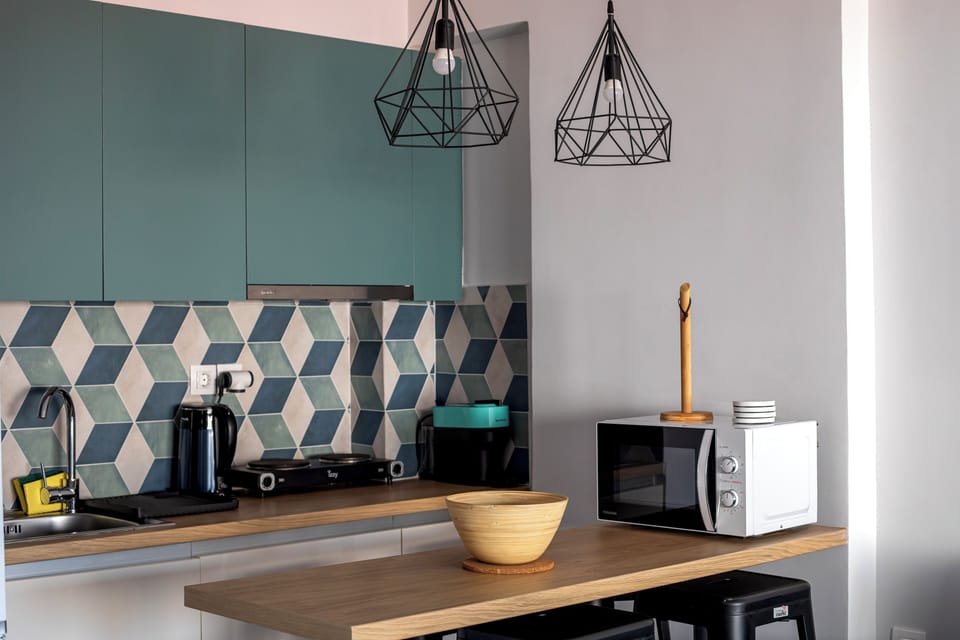 Studio, 1 Double Bed, Kitchenette, City View | Private kitchenette | Full-size fridge, microwave, stovetop, espresso maker