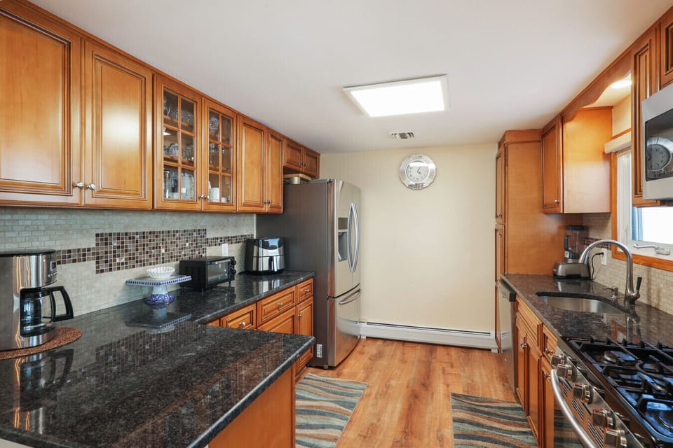 Fully equipped kitchen