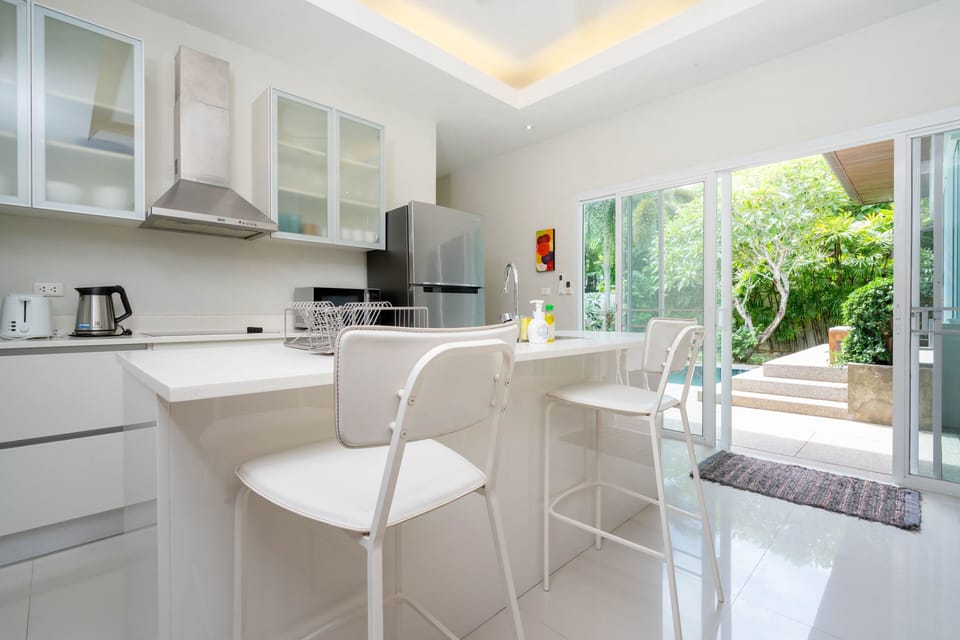 Family Villa, 3 Bedrooms, Pool View | Private kitchen | Electric kettle