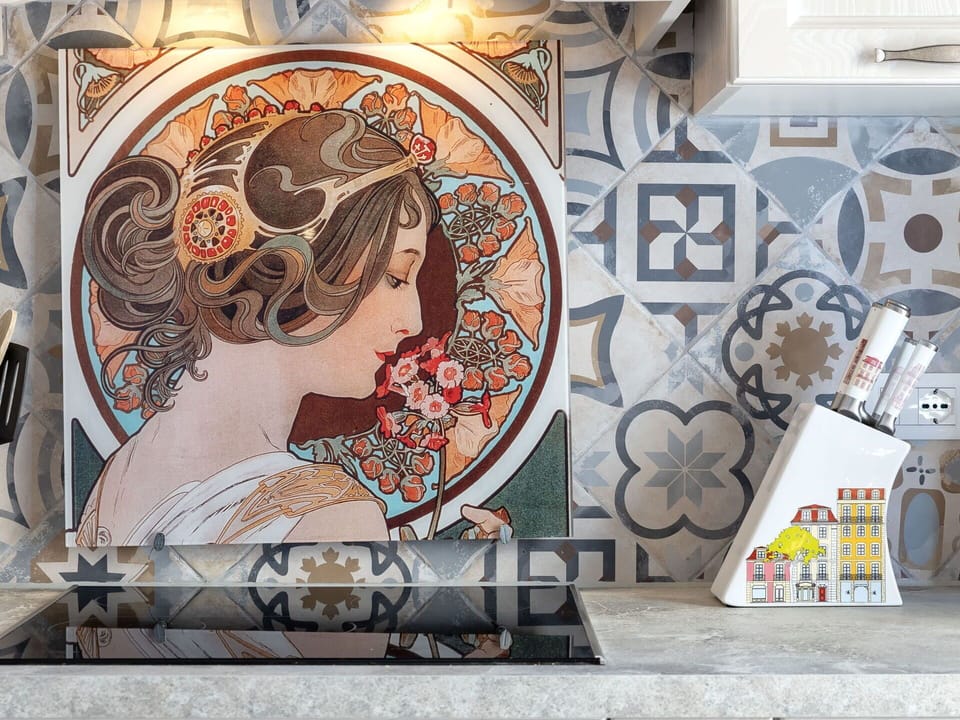 Furniture, Apartment, Chair, Wood Stain, Paint, Kitchen & Dining Room Table, Kitchen, Countertop, Major Appliance