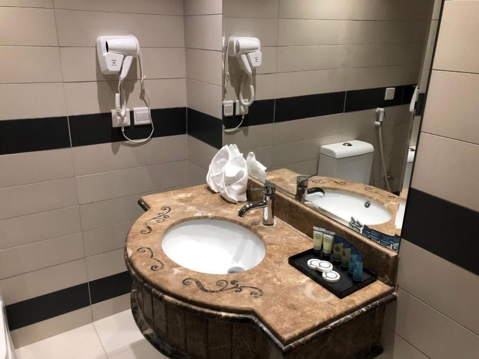 Double Room | Bathroom | Slippers