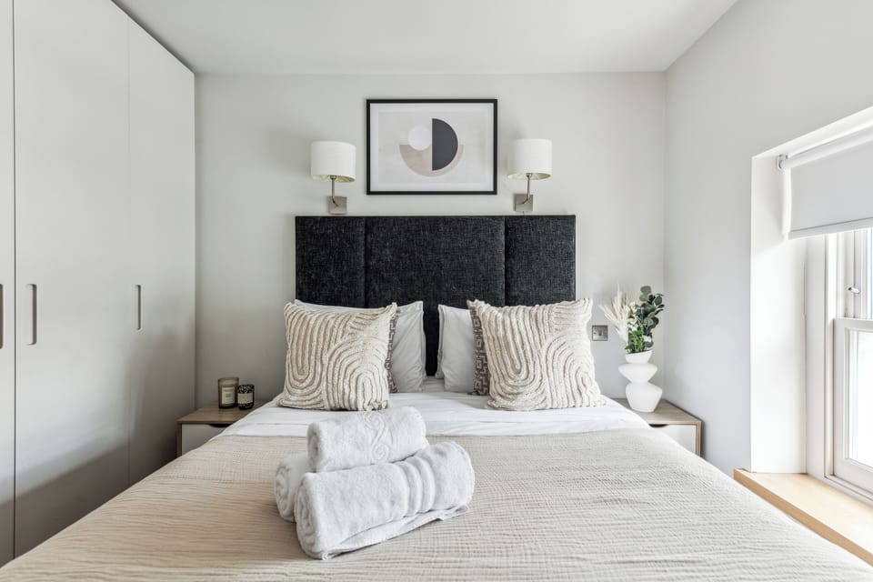 1BR by the Thames & Walk to St. Paul's Apartment in London