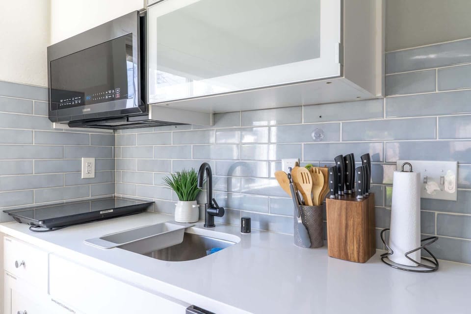 Kitchen sink