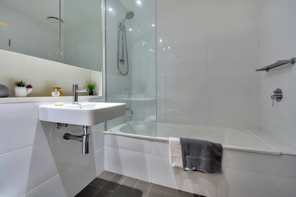 2nd Bathroom Ensuite Bathroom