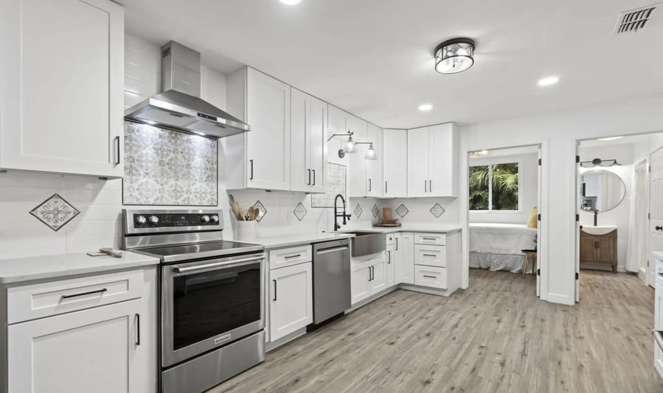 Large designer kitchen and whole home rebuilt 2024, perfect for large group