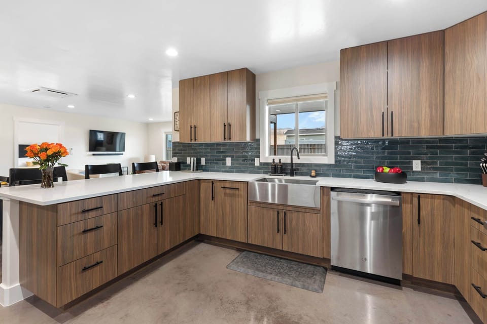 Huge modern kitchen with tons of counterspace
