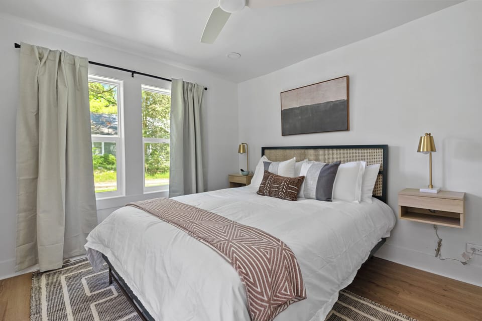 Bedroom #1 (Alt Angle)