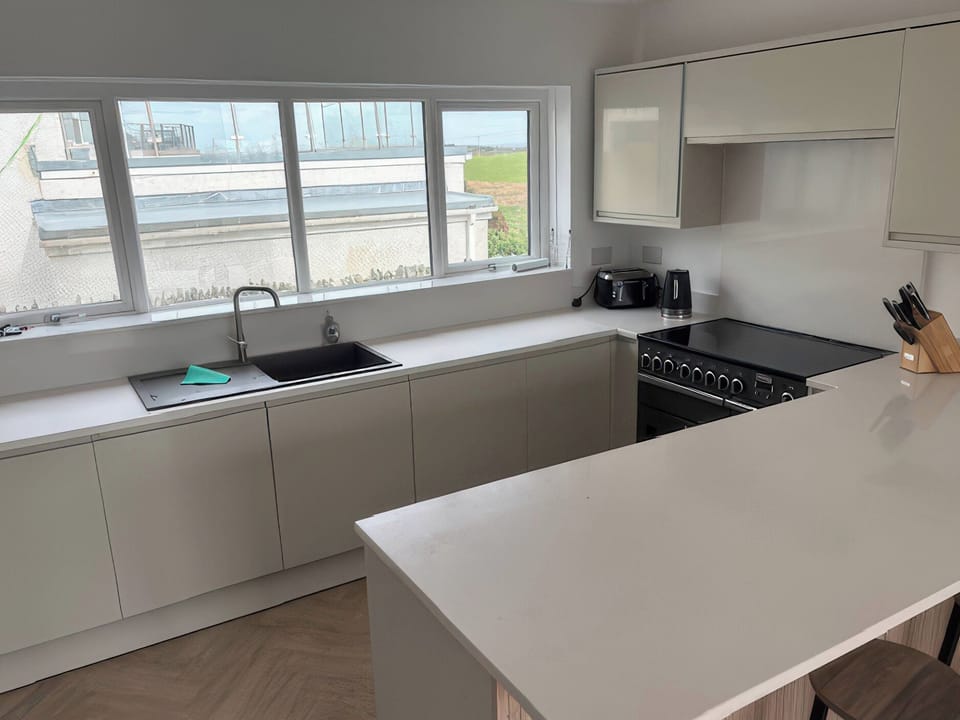 Cottage | Private kitchen | Cookware/dishes/utensils