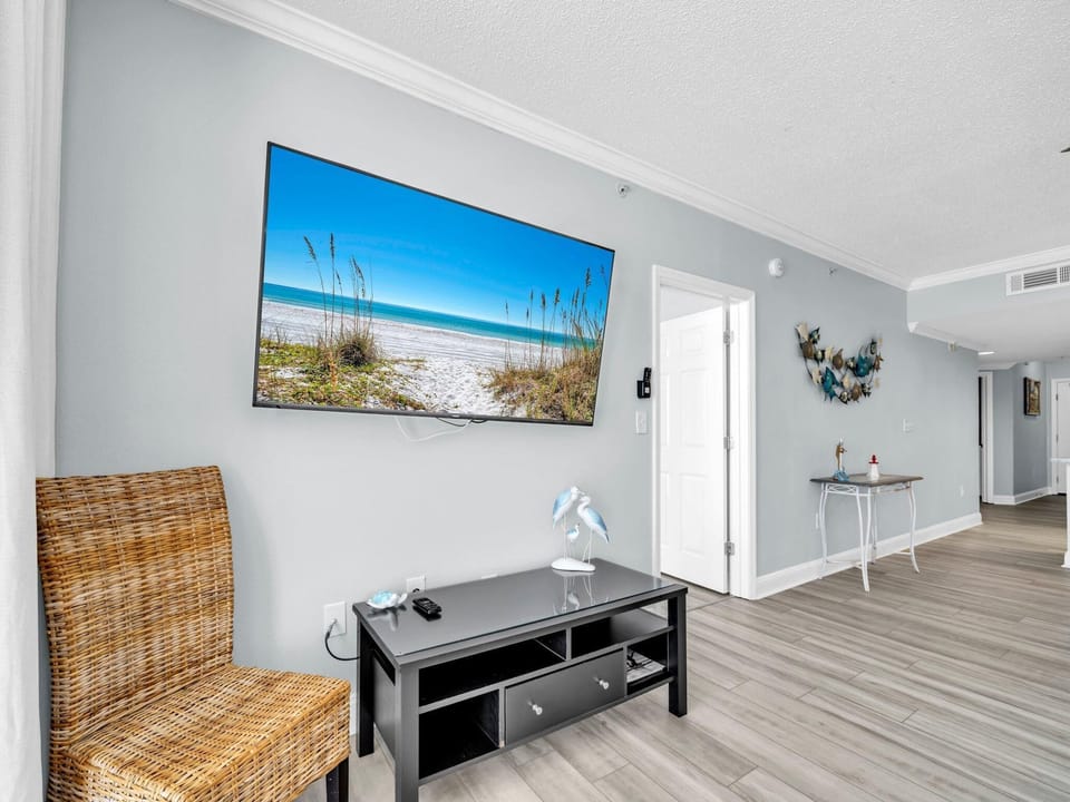 Condo, Multiple Beds (Majestic Beach Towers 1-503) | Interior