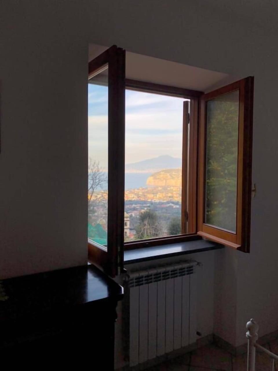 Room, Sea View | Desk, iron/ironing board (on request), WiFi (free), bed sheets