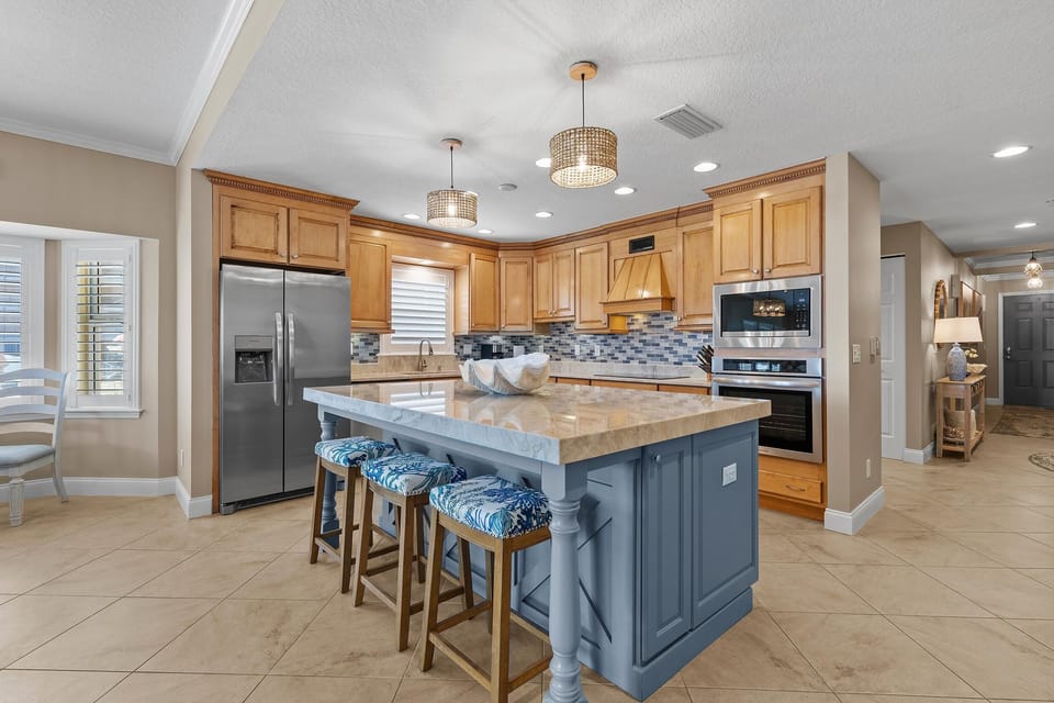 Condo, Multiple Beds (Atlantic Villas 101) | Private kitchen | Oven, toaster