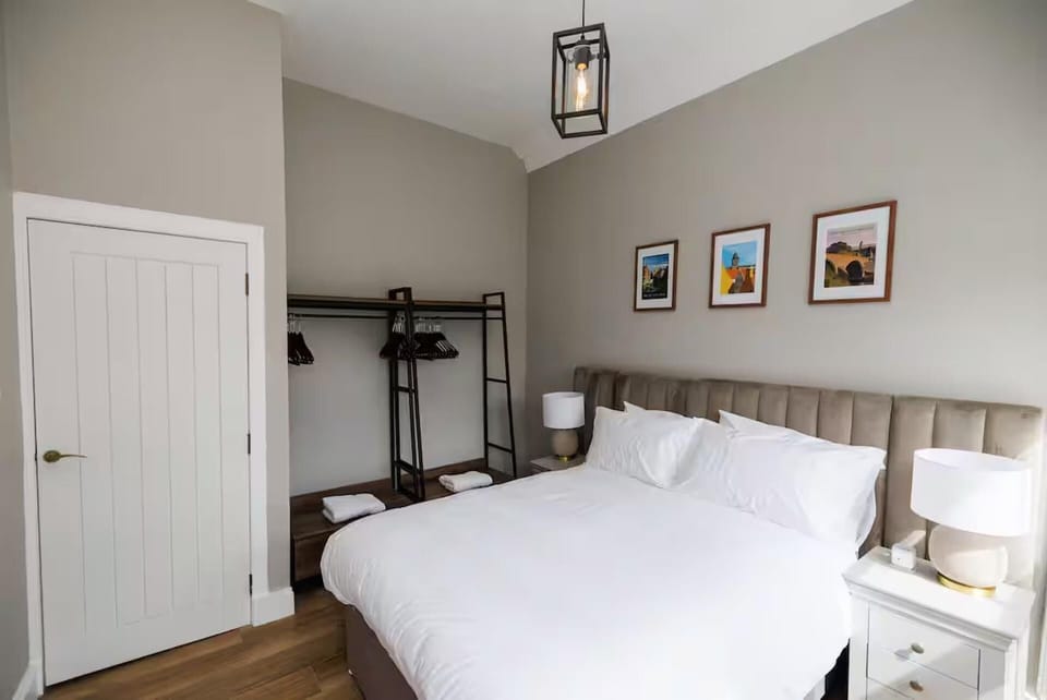 Stylish 2-bed Apartment in the Heritage Quarter Apartment in Dunfermline