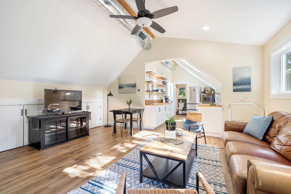 Living area
