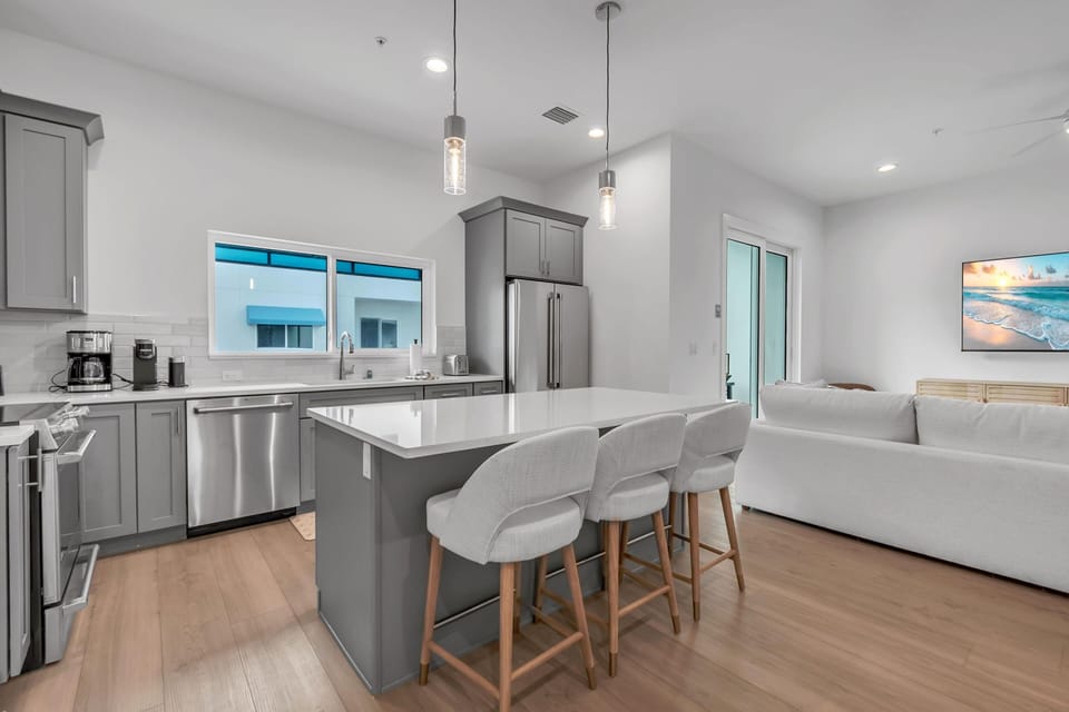 House, Multiple Beds (Azul Townhomes A3 - Sunrise) | Interior