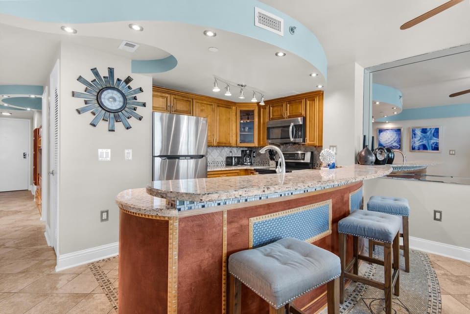 Condo, 1 King Bed with Sofa bed (SunDestin 711) | Private kitchen | Oven, toaster