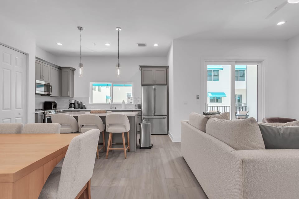 House, Multiple Beds (Azul Townhomes A4 - Sunset) | Interior