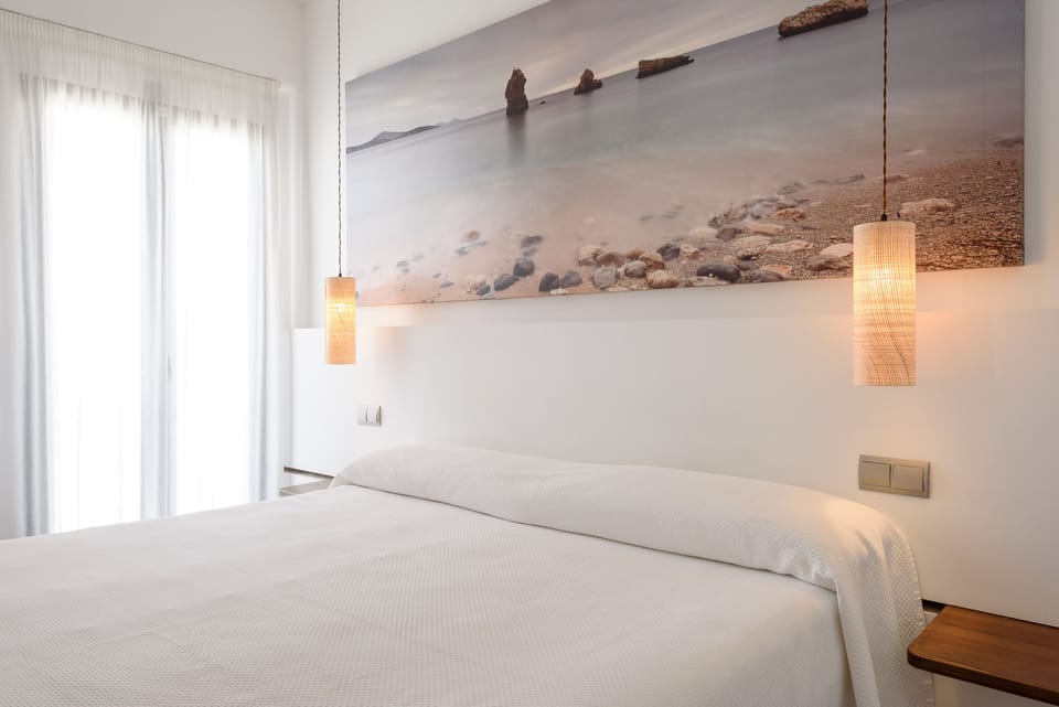 Premium Room | In-room safe, desk, cribs (free), WiFi (free)