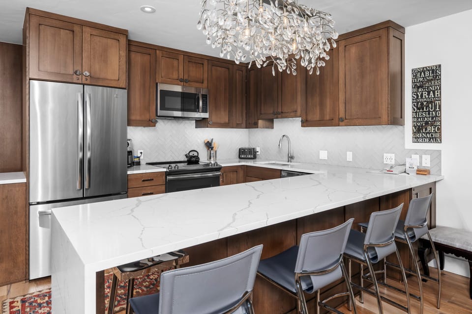 Kitchen bar seating for 5 people