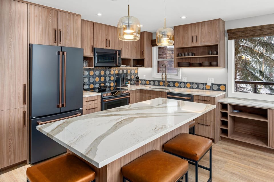 Kitchen Island seating for 4 people