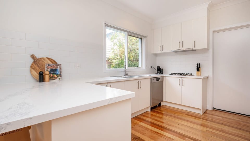 Brand new kitchen with everything you need 
