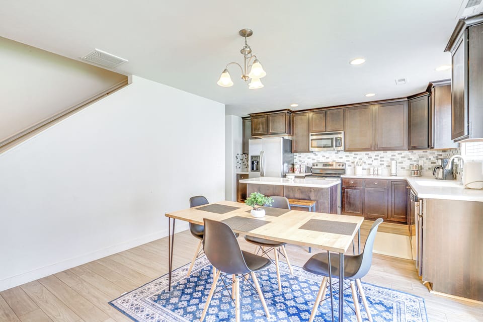 Dining Area | 1st Floor