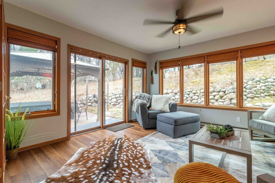 Elegant and cozy—relax in this stylish living space after a day of adventure.