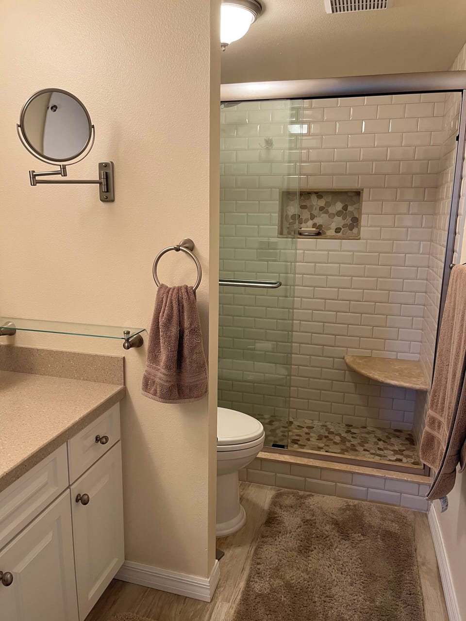 Primary en suite bath