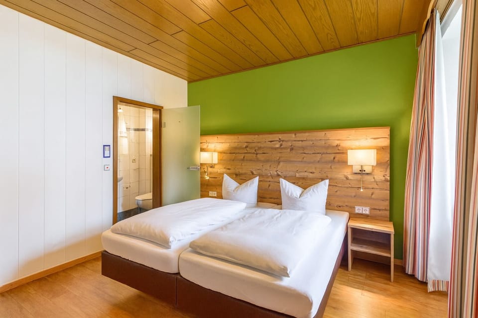 Basic Double Room | Desk, free WiFi