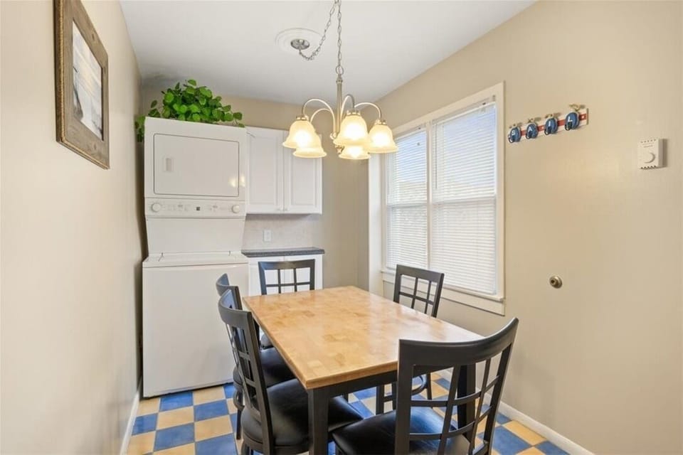 Dining and Laundry