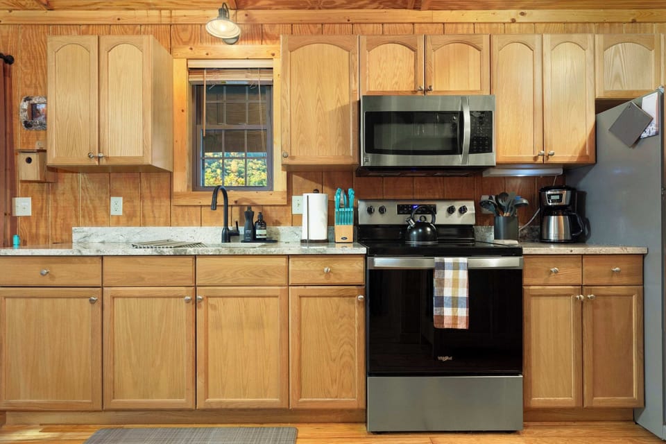 full kitchen