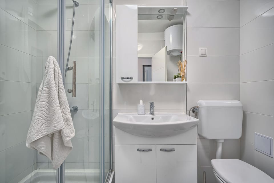 Adriatic Retreat Meje 4 min to the beach Apartment in Split