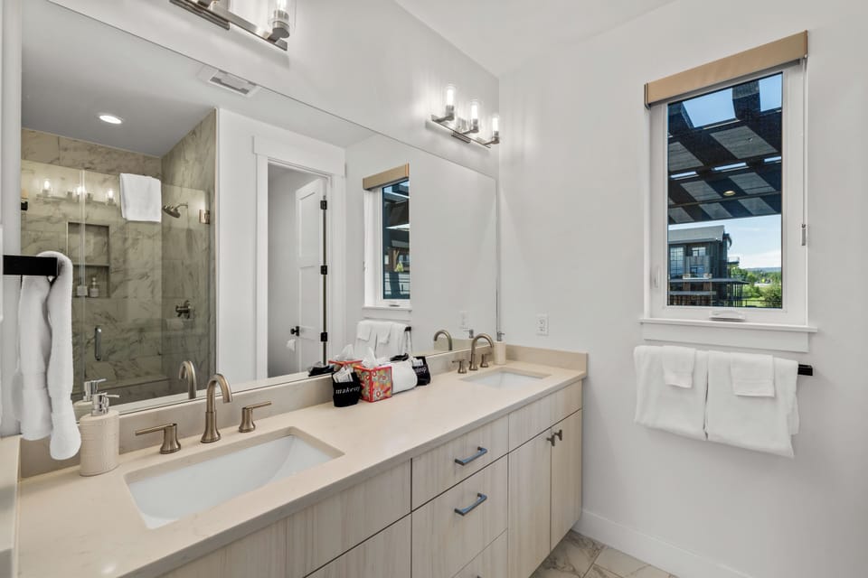 Double sinks in the primary bathroom