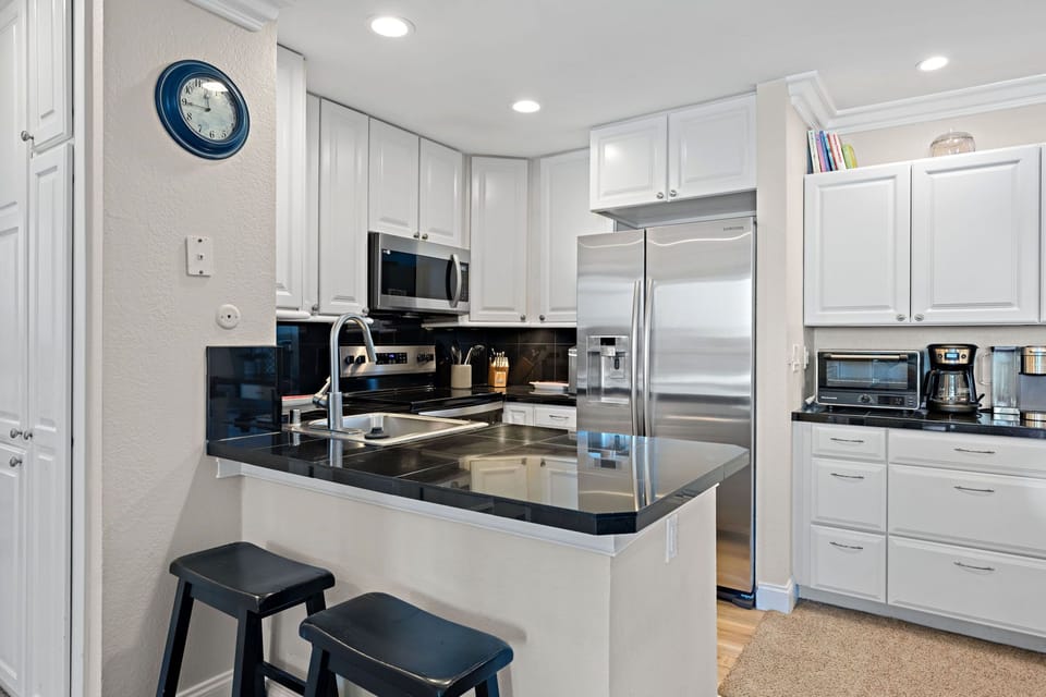 Cook up memories in this fully equipped beachside kitchen