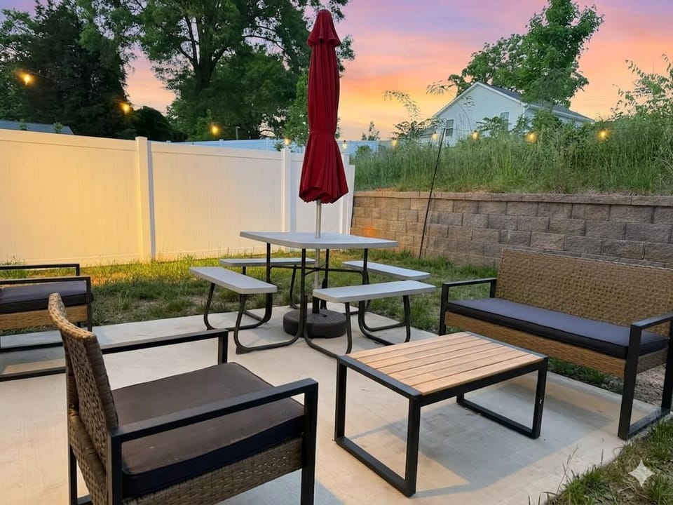 Fully fenced backyard! Safe for pets and kids!