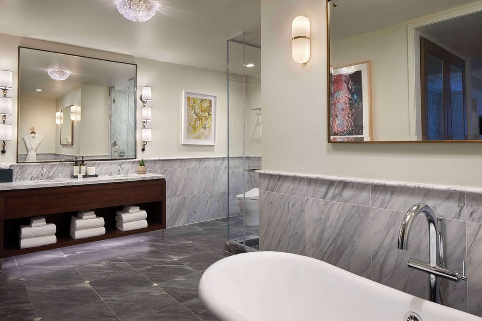 The Wall Street Hotel Otto Suite Bathroom - New York City
