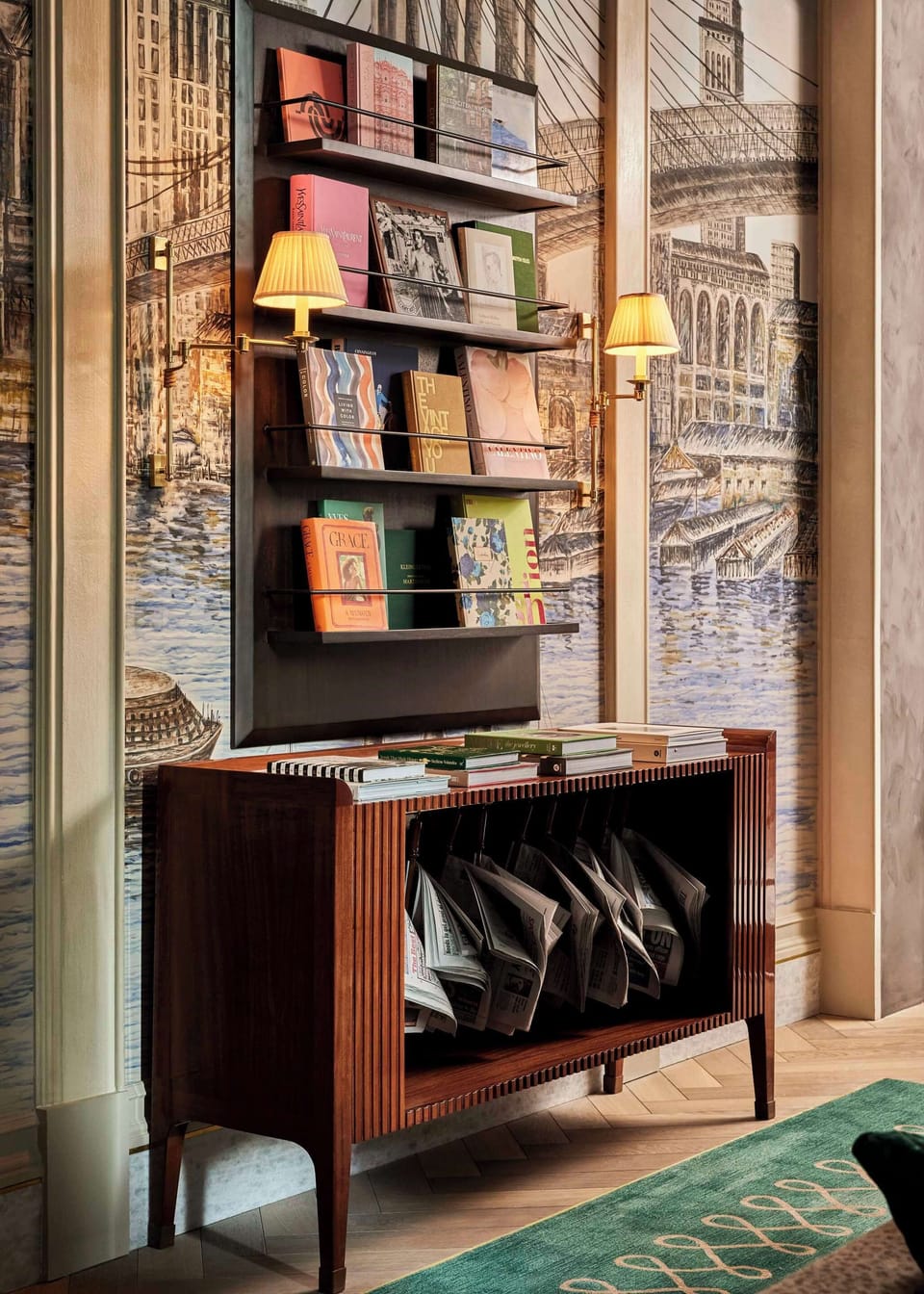 The Wall Street Hotel Lounge on Pearl - New York City