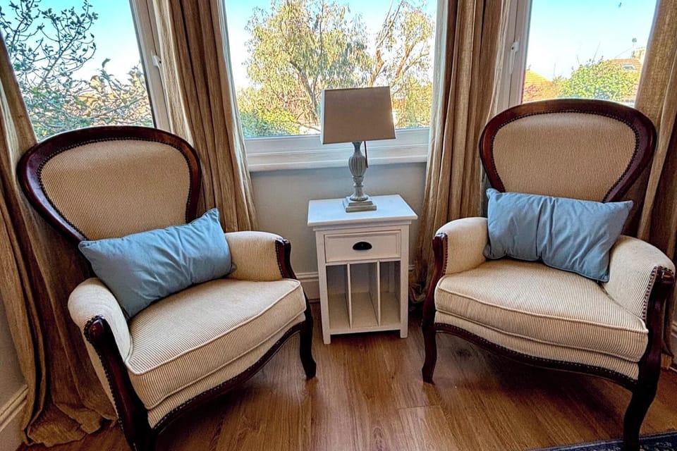 Sitting area. 