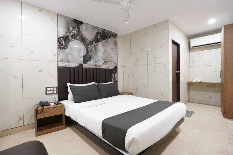 Classic Double Room | Soundproofing, free WiFi