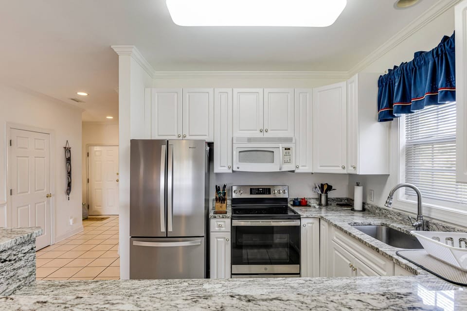 Lots of Room in the Kitchen to prepare your favorite meals