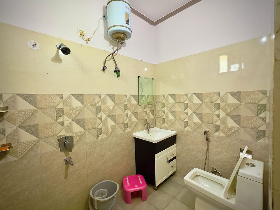 Family Triple Room, Balcony, Mountain View | Bathroom | Soap, toilet paper