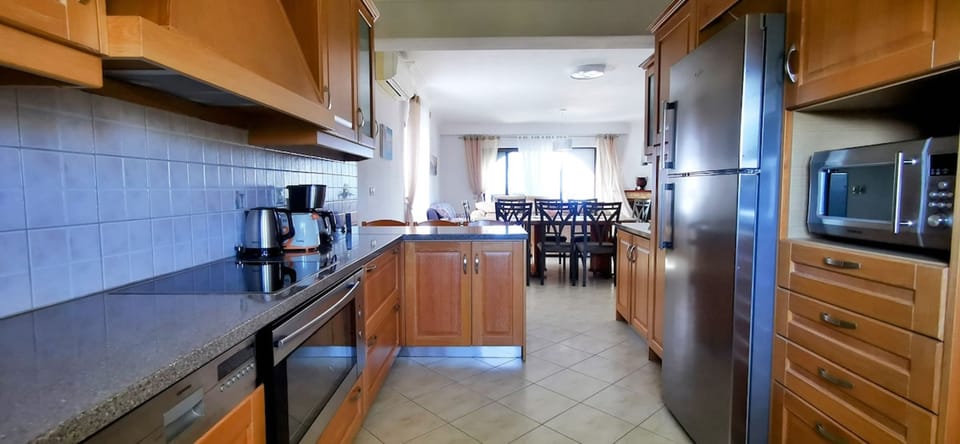 House, Smoking | 3 bedrooms, desk, soundproofing