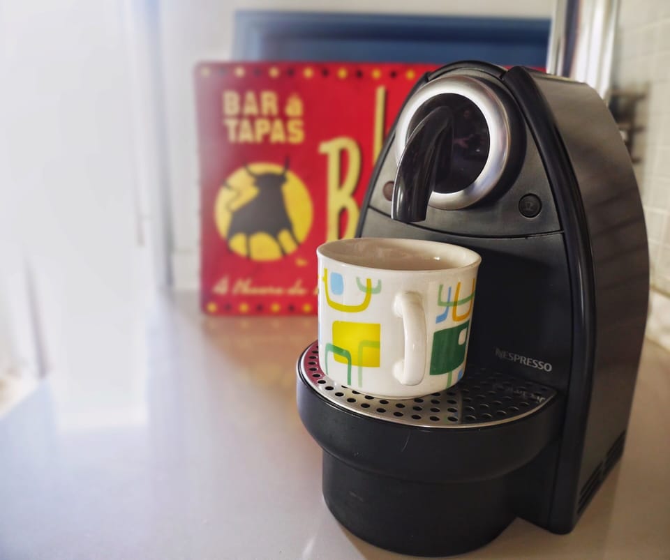Apartment (0 Bedroom) | Coffee and/or coffee maker