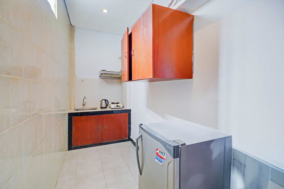 Standard Suite, 1 Double Bed | Desk, free WiFi, bed sheets