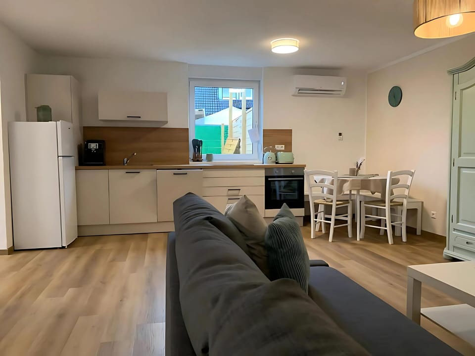 Comfort Apartment, Garden View | Private kitchen