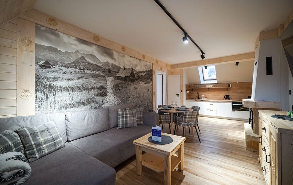 Apartment (3A) | Living area | Flat-screen TV