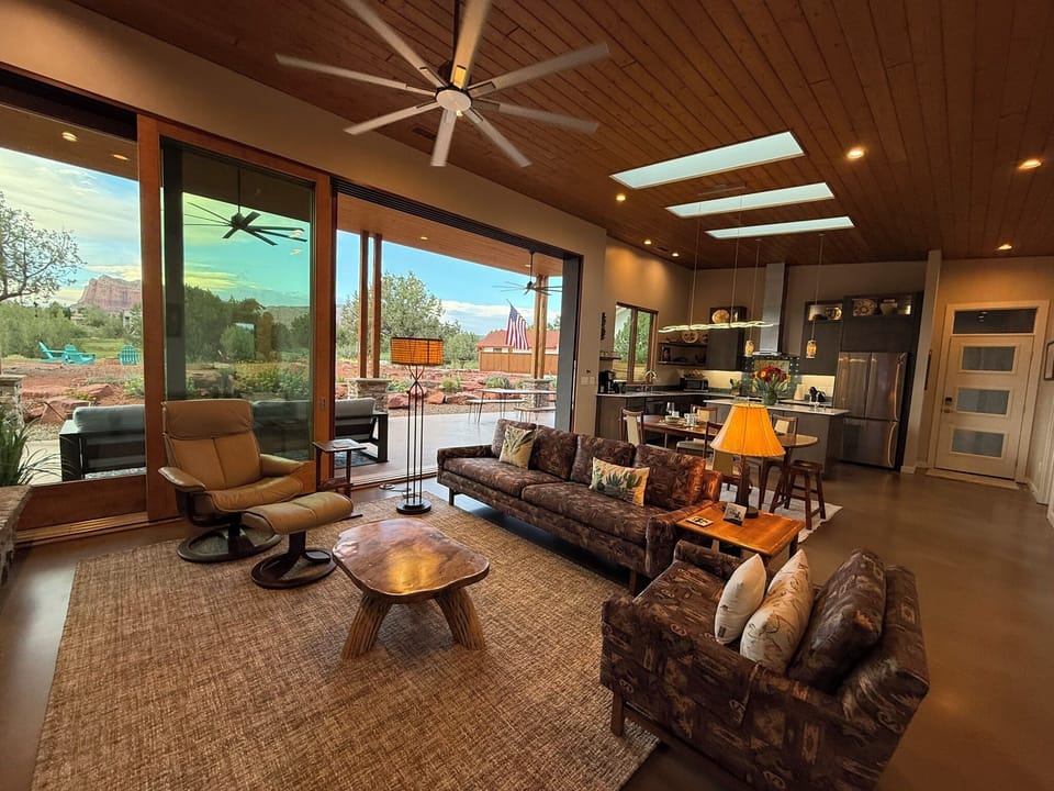 Living Area  - Rojo Retreat Sedona - Vivid Sedona - Living Area  - Rojo Retreat Sedona - Vivid Sedona