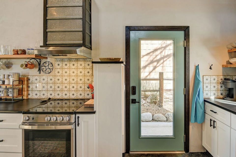 Private entrance, beautiful decor