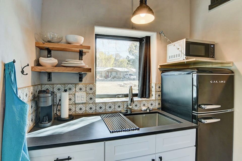 Natural light throughout
