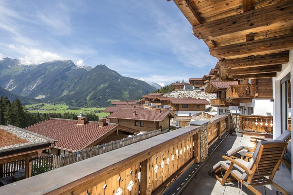 Chalet | Property grounds