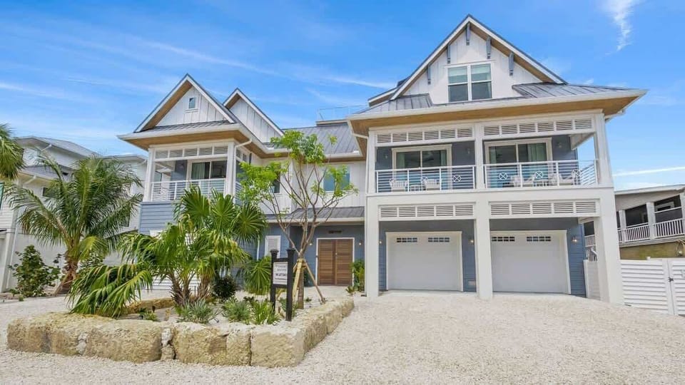 Daytime - Front Elevation - Maritime Manor - Sleeps 22